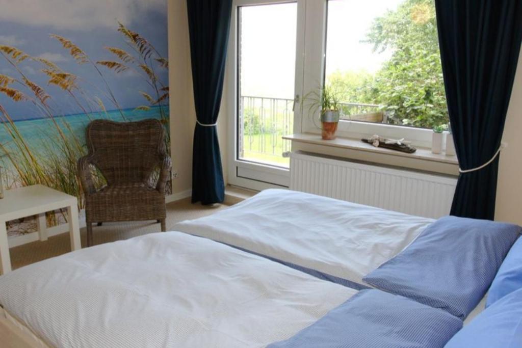 Wohnen Unter Reet Apartment Galmsbull Exterior photo